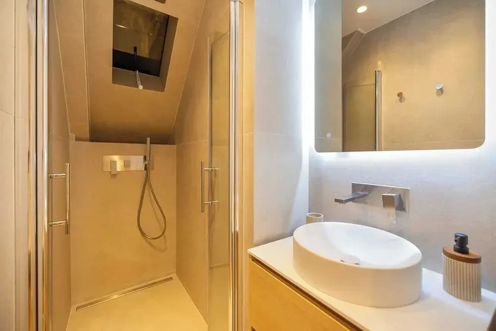 Elegant Apartment - 2br/4p - Vivienne - photo 10