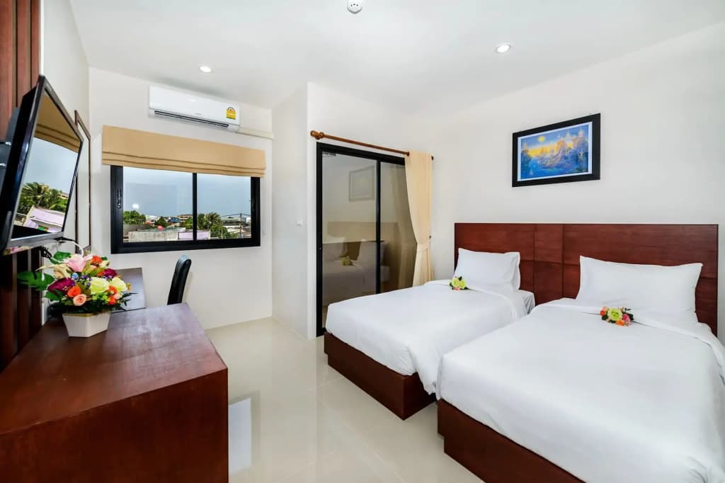 The Topaz Residence - photo 21
