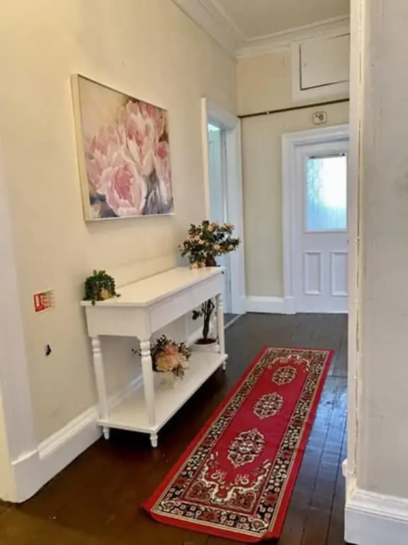 Large 5 Bedroom Flat in Marchmont, Edinburgh - photo 16