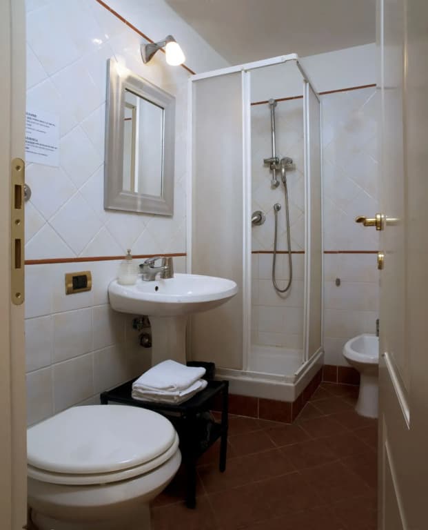 Vatican Suites Inn - photo 11