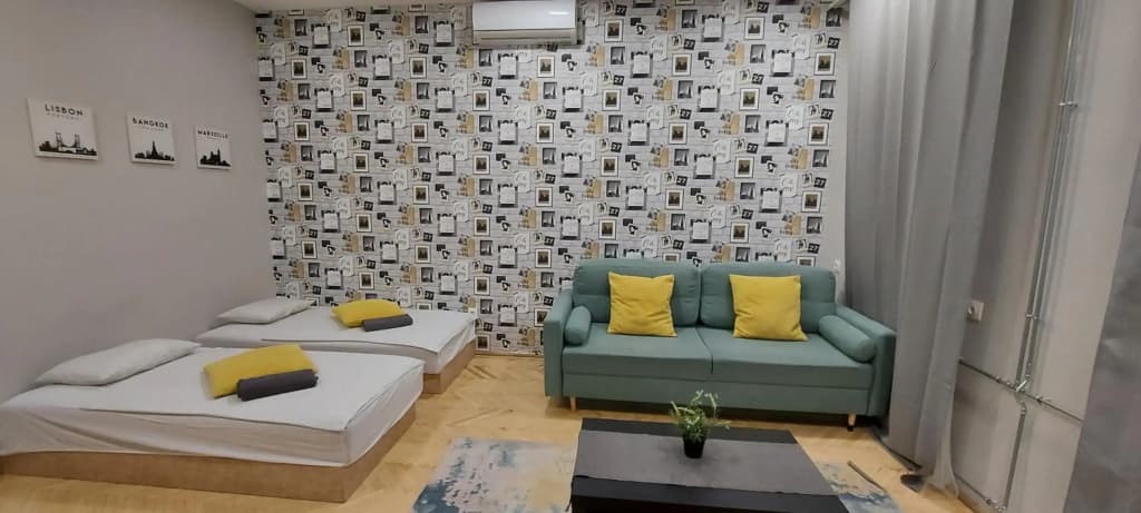 Studio 4 Apartment in the Party District - photo 8