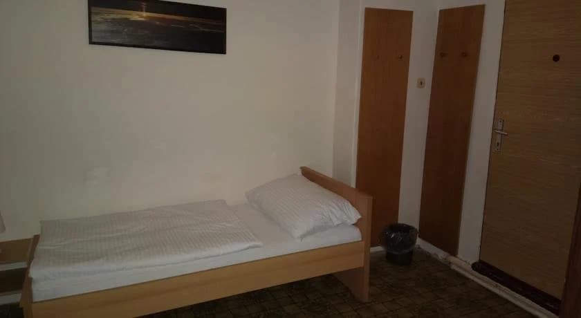 Hostel 4 U - Dolni Chabry - photo 4