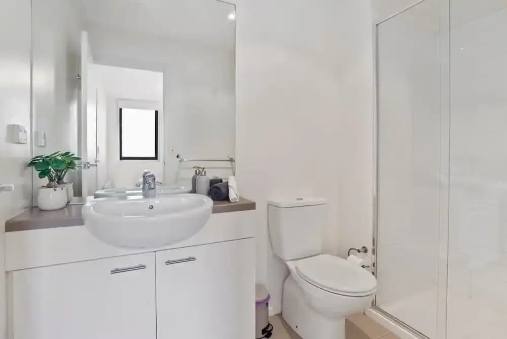 A Chic & Comfy 2BR Apt Near to Flemington Races - photo 5
