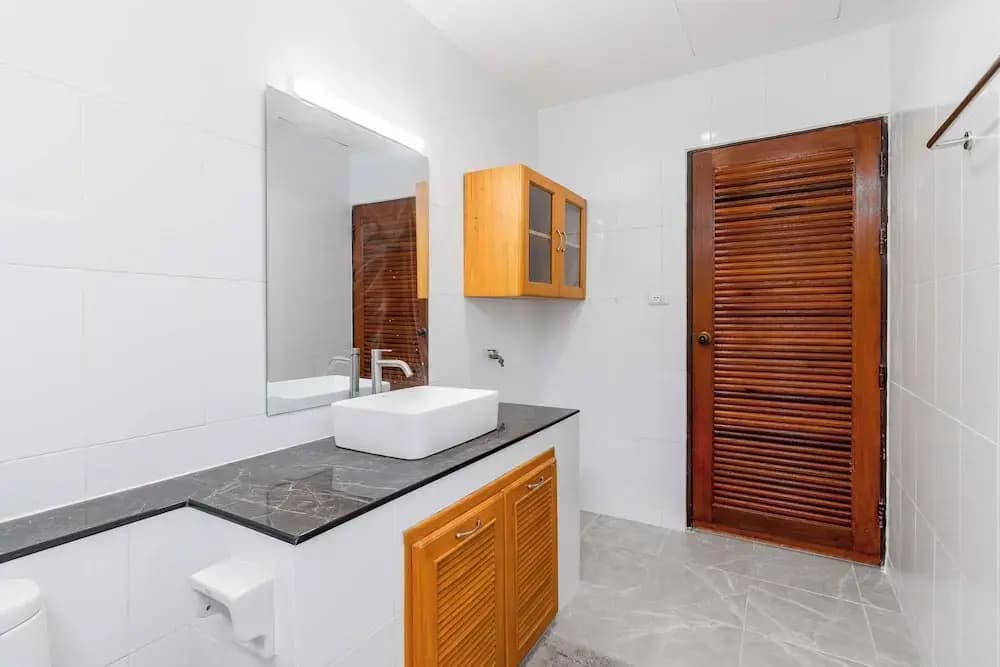 Poolside 3BR for Relaxed Stays V278 - photo 10