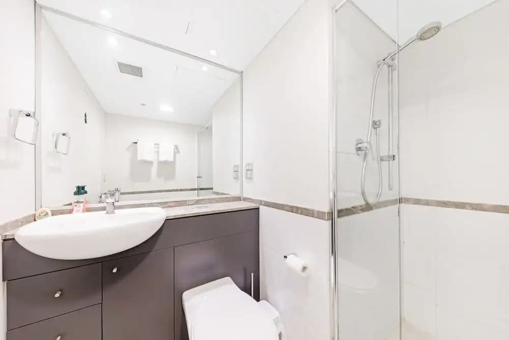 Metawise Sydney CBD Haymarket 2bed Apartment - photo 6