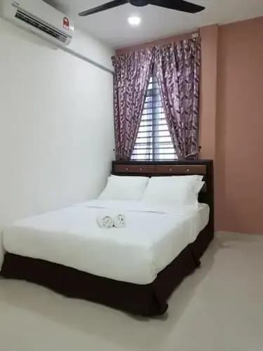 Ummi Guesthouse - photo 1