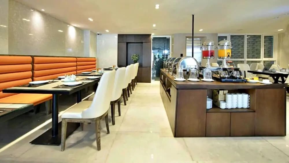 Hanz Harmonie Hotel - photo 18