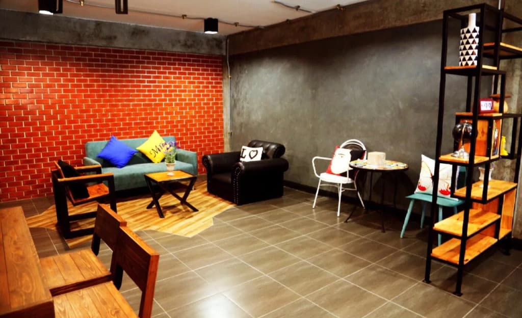 Neat Hostel - photo 17