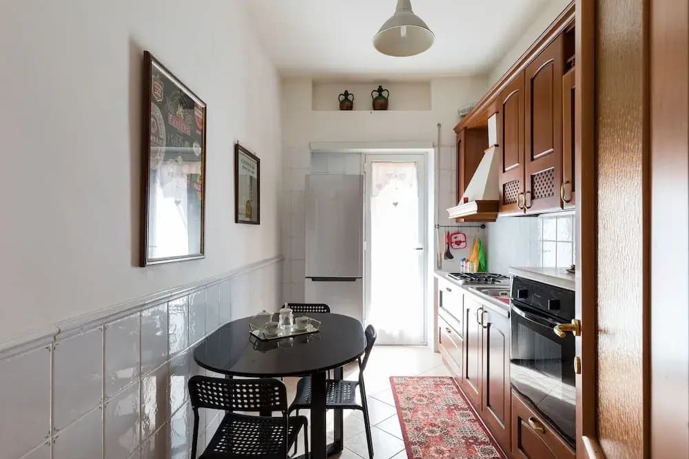 Lovely Central Apartment - photo 10