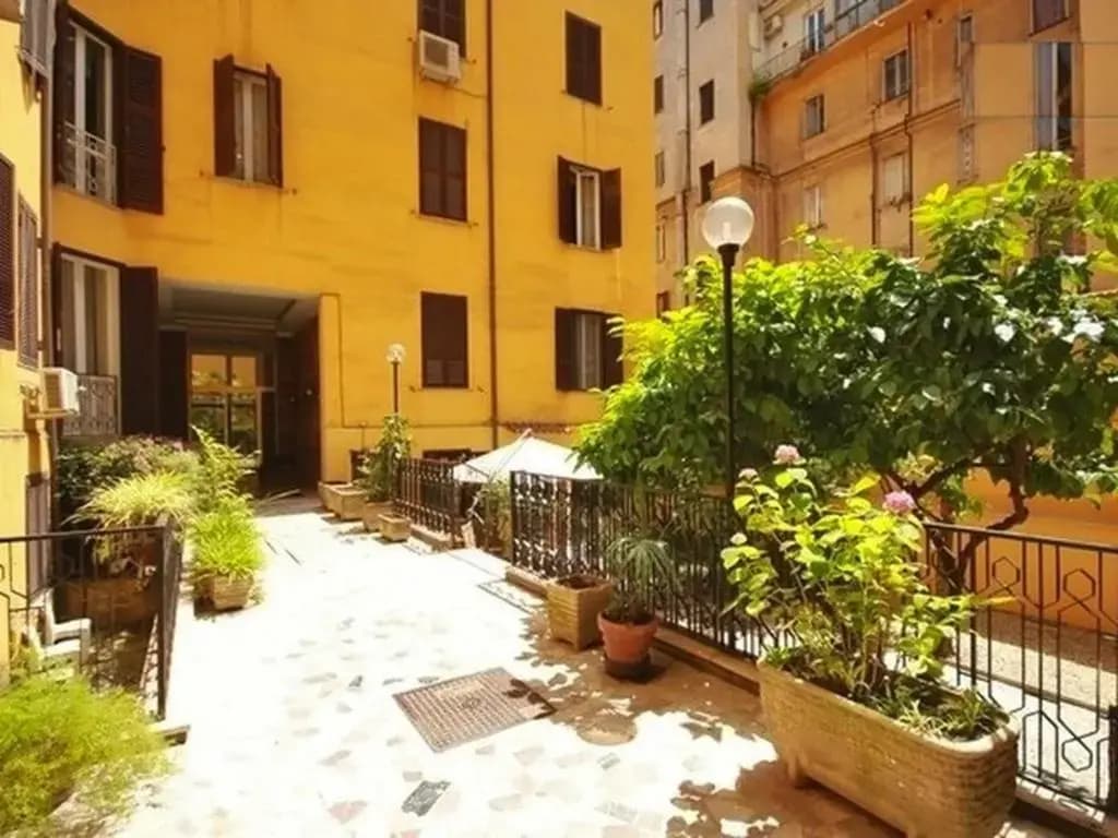 Cheap and Chic Studios at Coliseum - photo 3