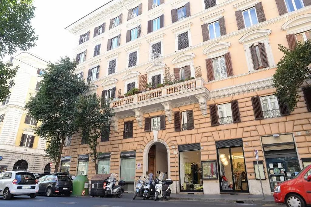 Little Aurelius Hotel - photo 35