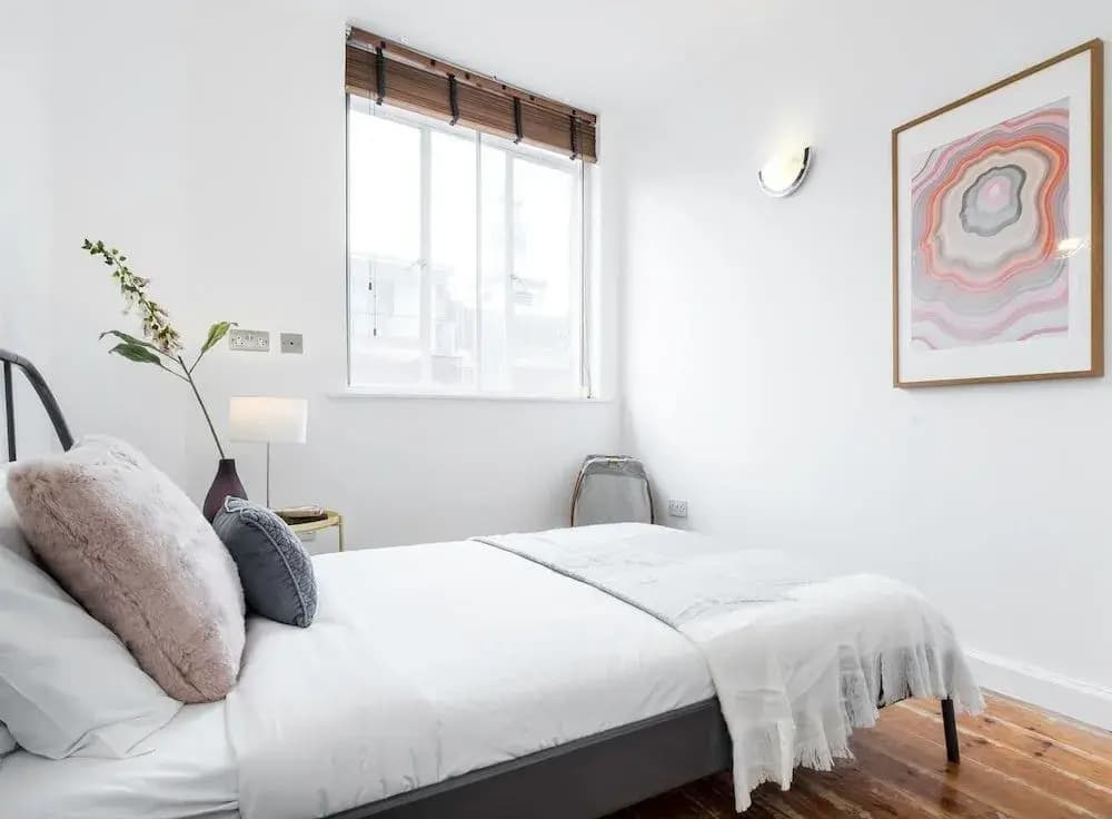 Old Compton Street Apartments - photo 3