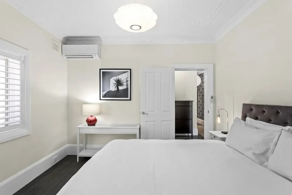 Comfy 2-bed Apartment With A/C Throughout - photo 2