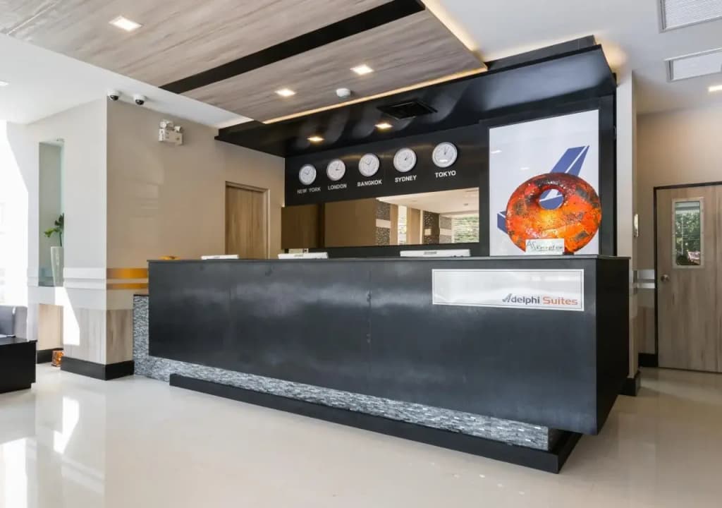 Adelphi Suites Bangkok - photo 37