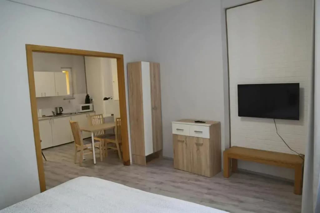 Charles Square Apartment - photo 2
