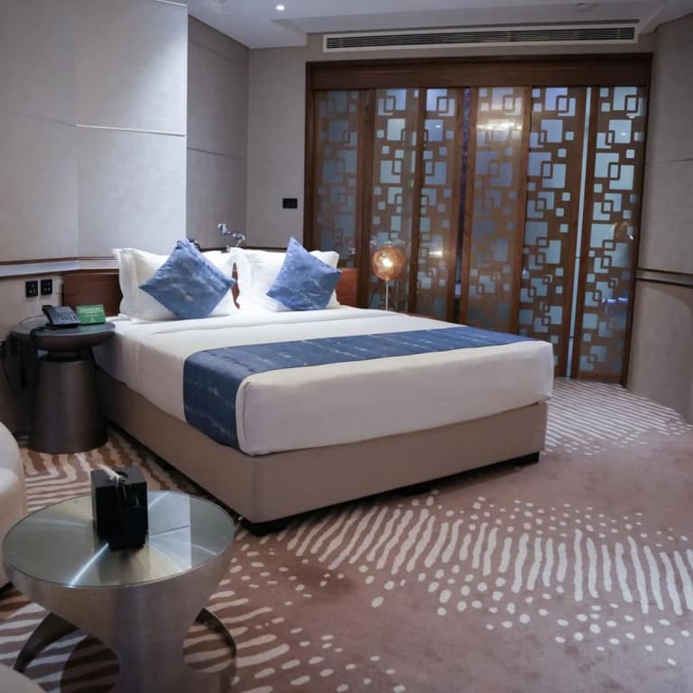 VIP Hotel - photo 39