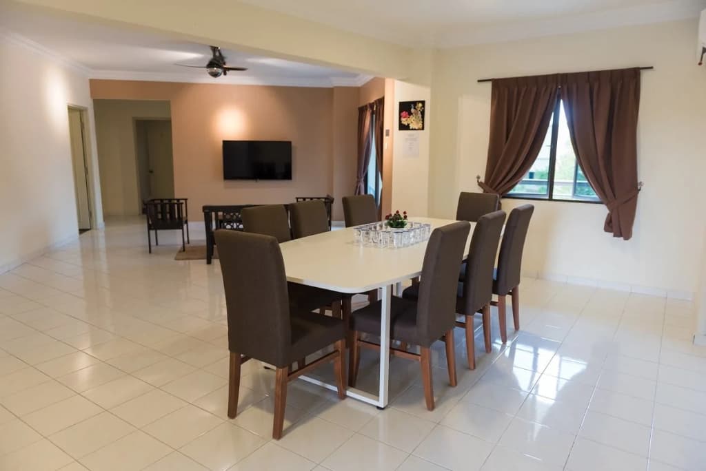 Mutiara Guest House - photo 11