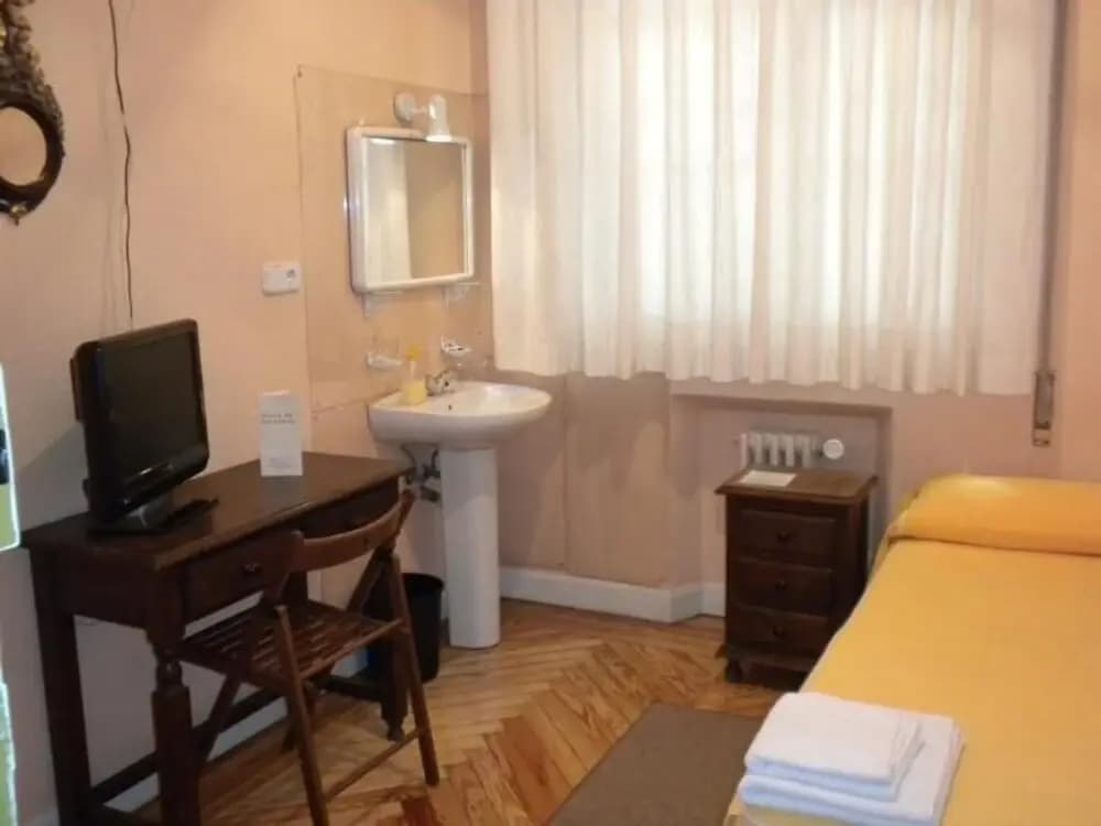 Hostal San Martin - photo 5