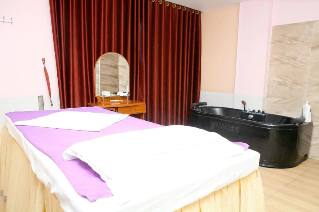 Nam Son Hotel - photo 4