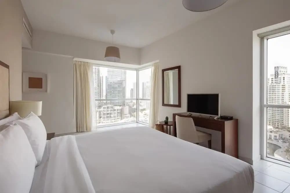 Fantastay Marina Tower - photo 9