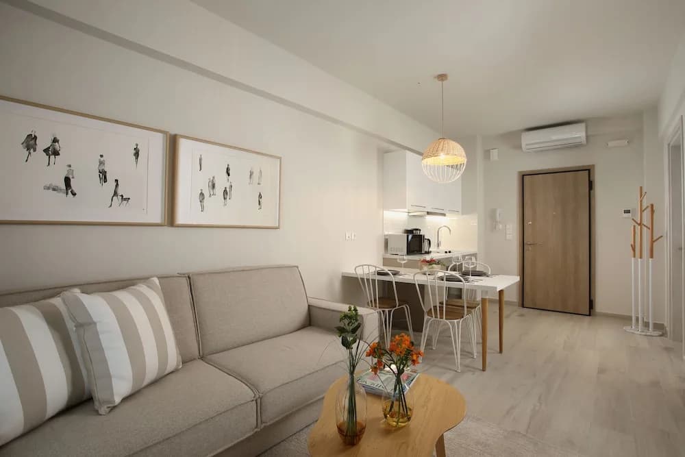 Love Luxury Central Apartment - photo 9