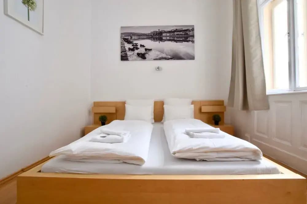 Standard Apartment by Hi5 - Fővám square - photo 2