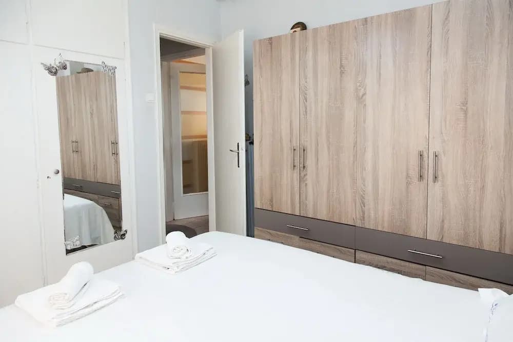 Cute apartment in Neos Kosmos - photo 4