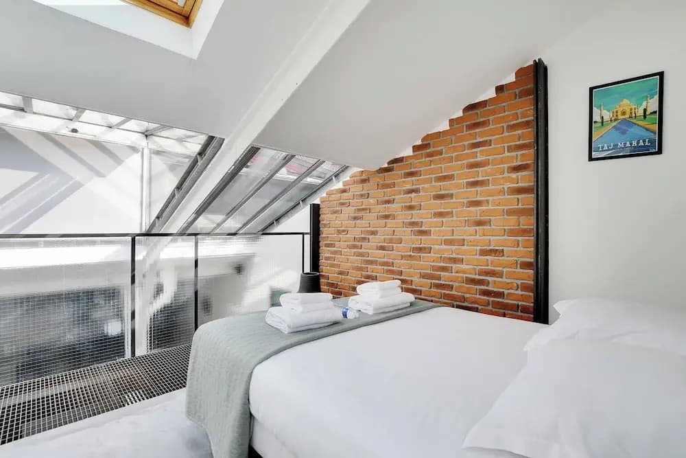 Chic & Spacious Loft 3br/6p Paris Center - photo 2