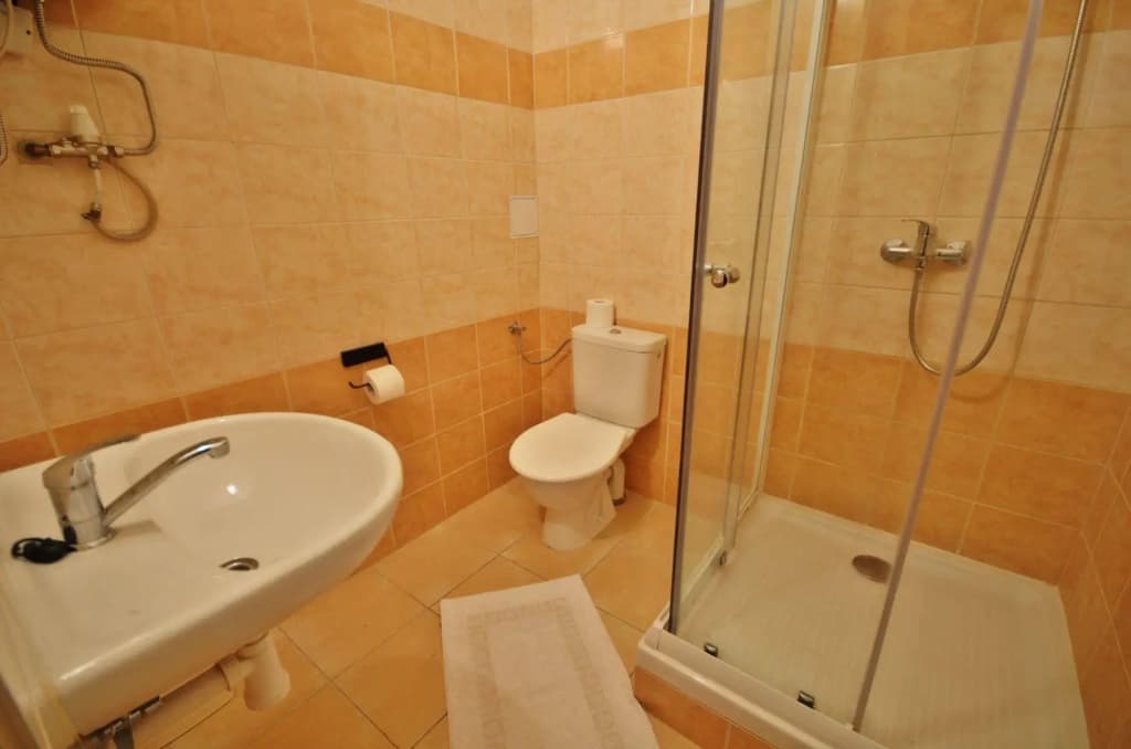 Hotel Bohemians - photo 8