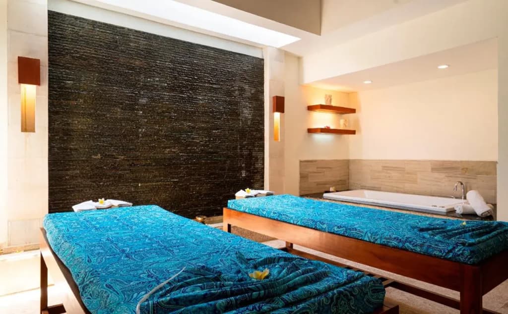 The Palm Suite Villa & Spa - photo 3