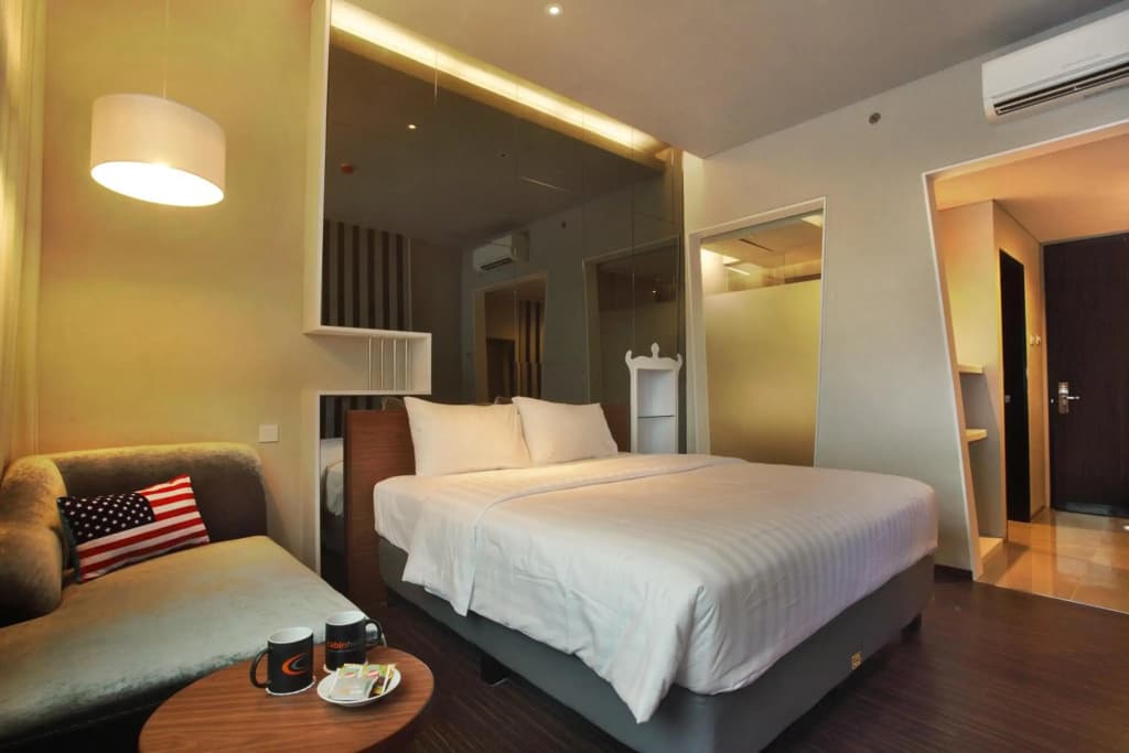 Cabin Hotel - photo 3