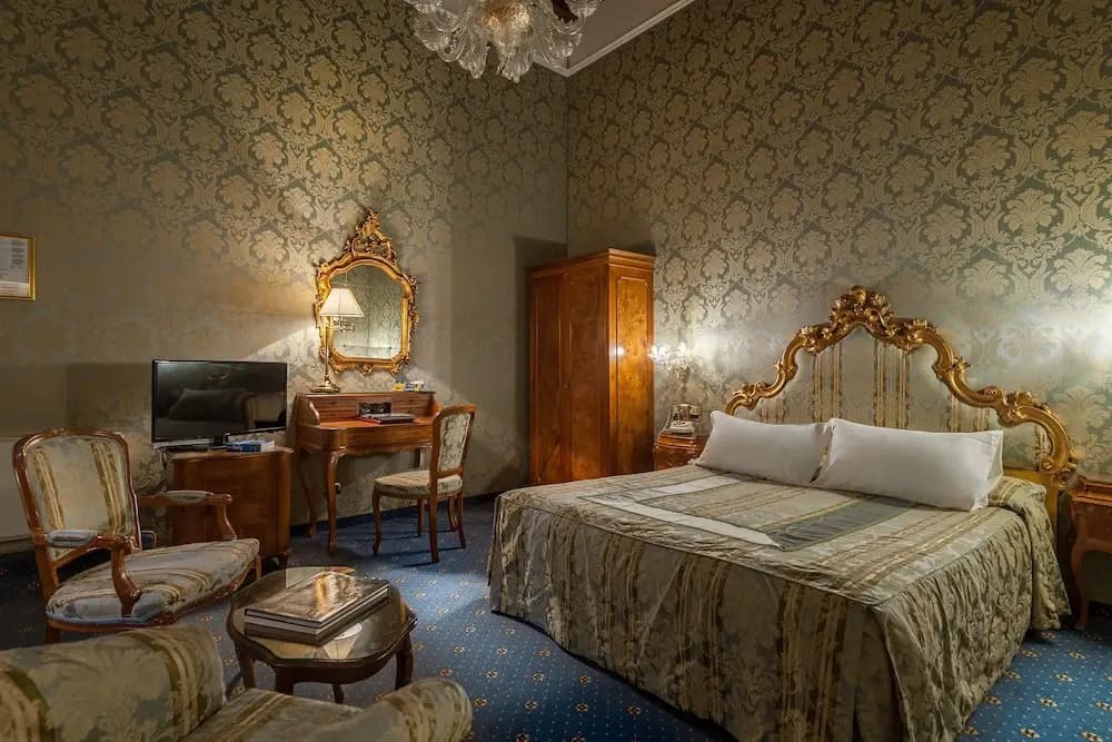 Hotel Al Ponte Antico - photo 11