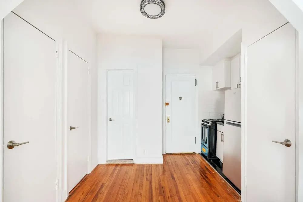 444-2f New Spacious Studio Hell s Kitchen Elevator Bldg - photo 9