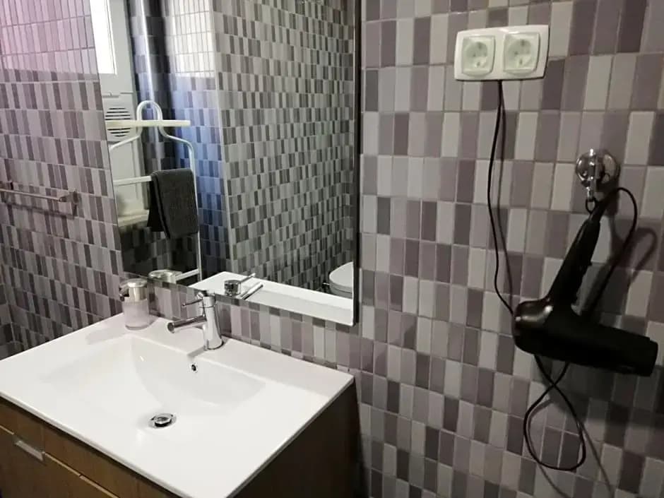BED&SHOWER Moscavide -Self Check-In - photo 7