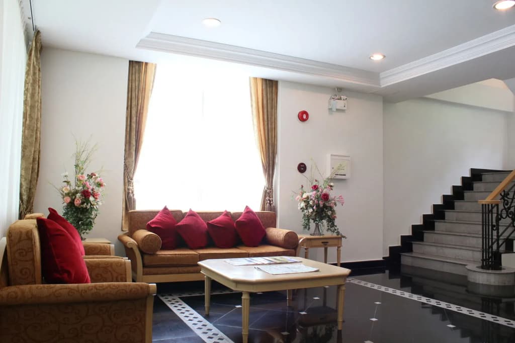 Romance Hotel Srinakarin - photo 10