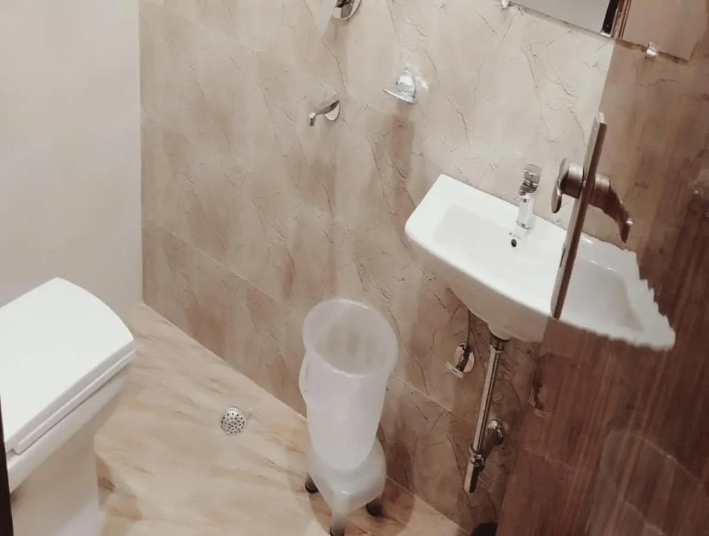 OYO 88430 Hotel Param Palace - photo 8