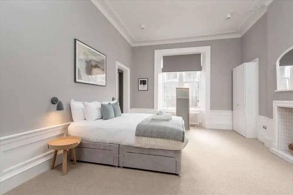 Torphichen Street 5 Star Luxury Apartment - photo 16