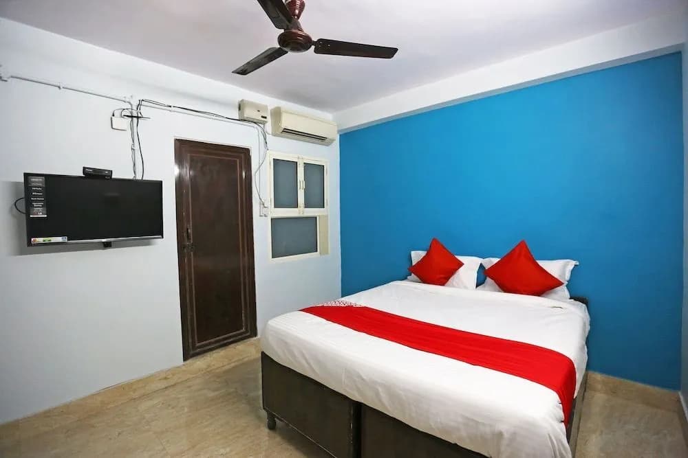 Dimpy House by OYO Rooms - photo 15