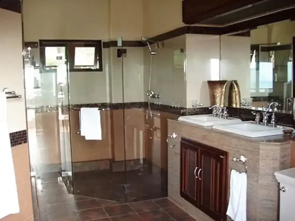 5 Bedroom Oceanview Pool Villa - photo 8