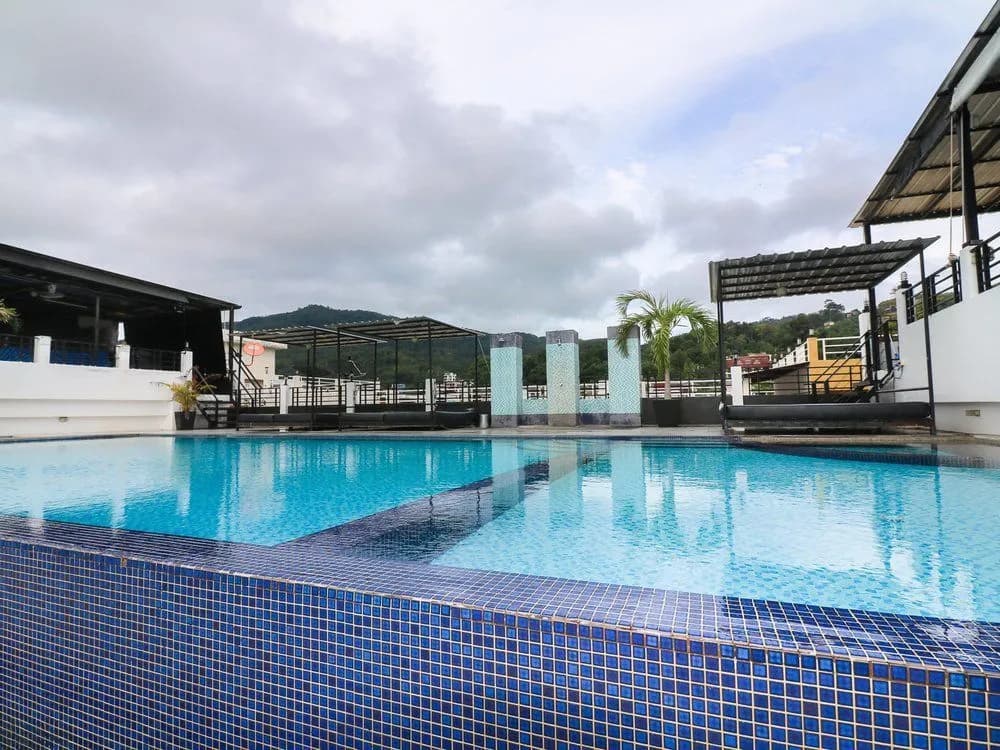 Nida Rooms Turquoise Blue Patong - photo 12