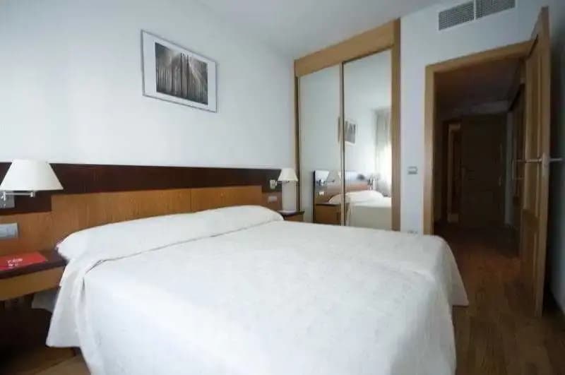 Apartamentos Suites Aeropuerto - photo 2