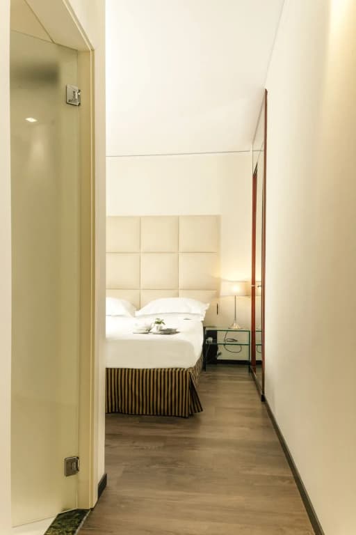 Hotel Cosmopolitan - photo 17