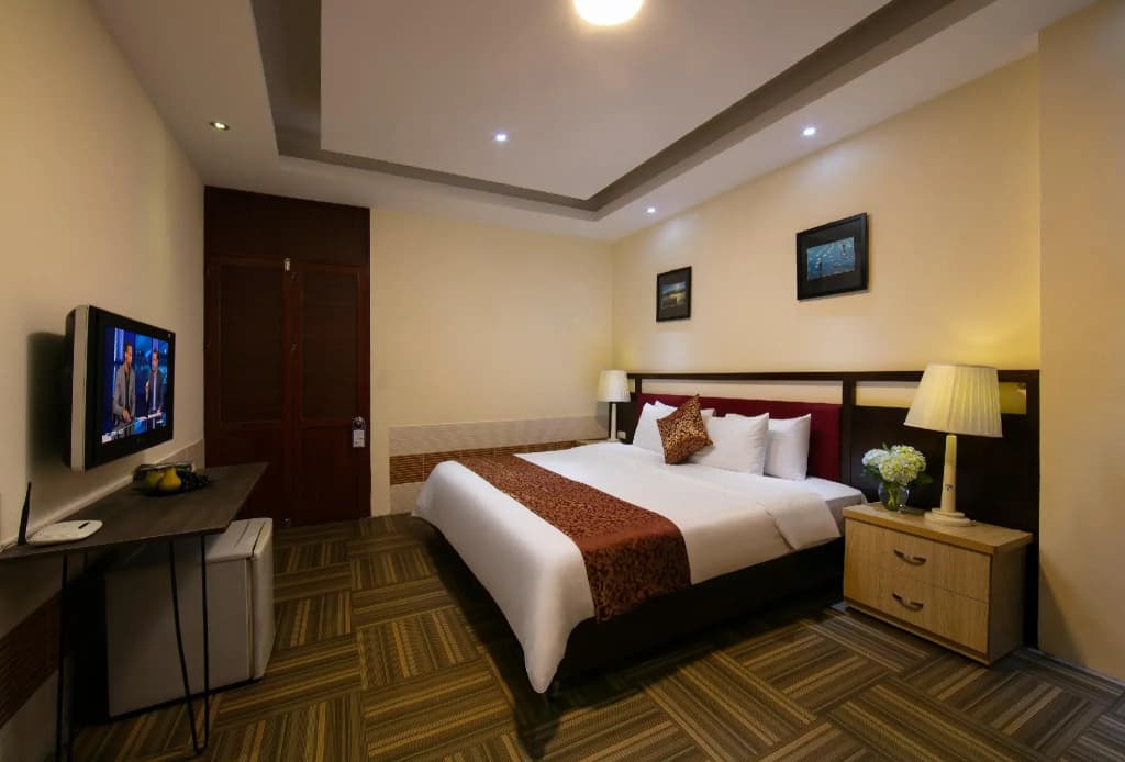 Ritz Boutique Hotel - photo 4