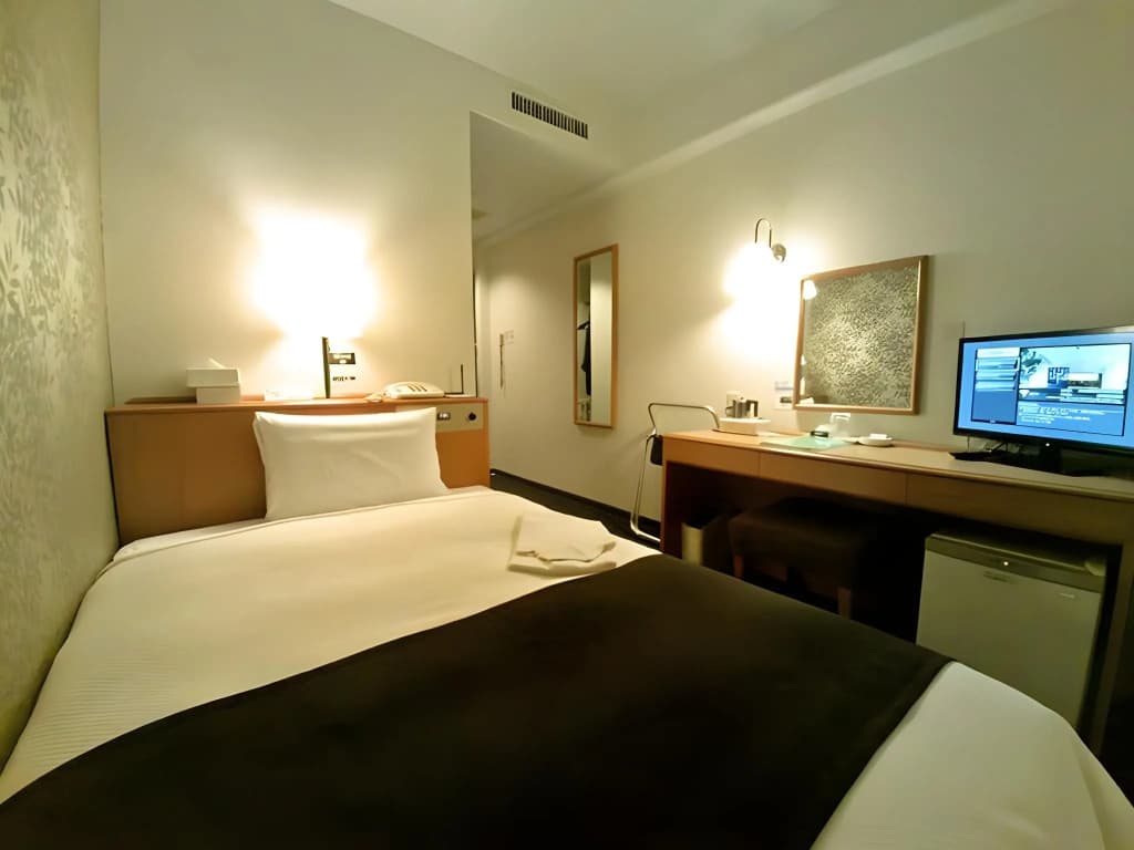 Smile Hotel Tokyo Ayase Ekimae - photo 4