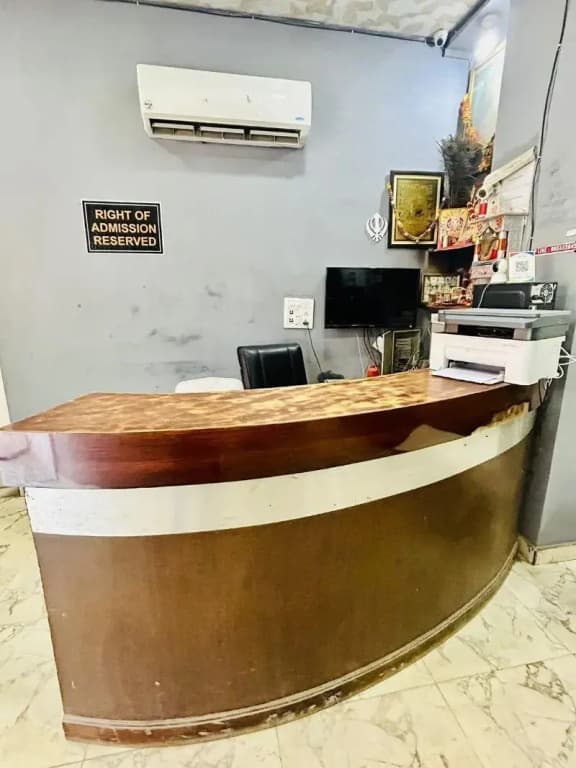 Hotel Green Arrow Rohini - photo 14