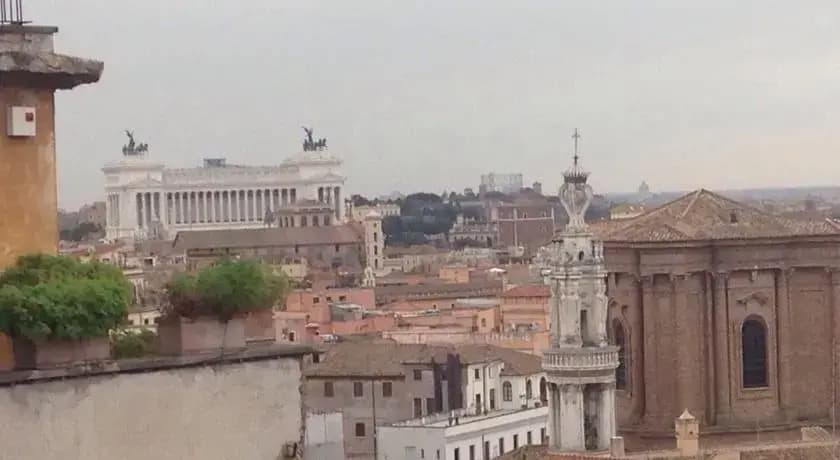 Princes Suite Piazza Di Spagna - photo 1