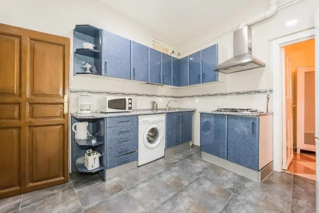 Grand Latina Apartment - photo 12