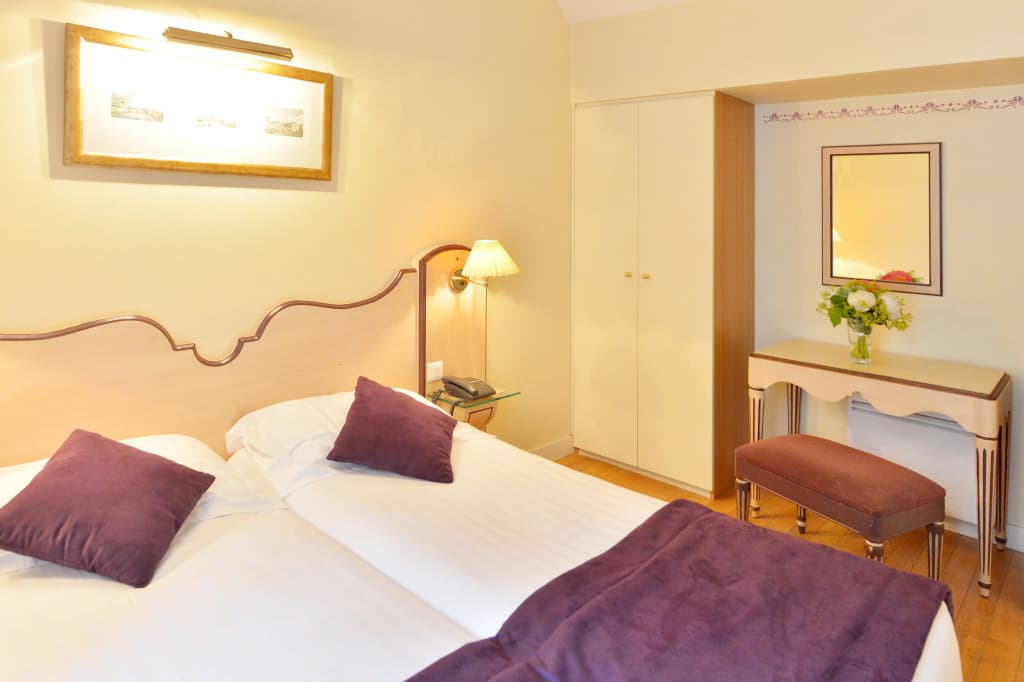 Hotel Unic Renoir Saint Germain - photo 22