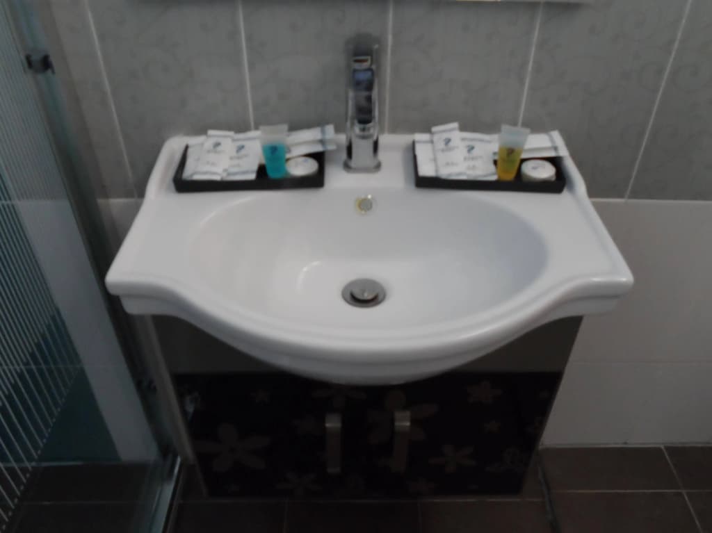 Grand Court Inn Sungai Besar - photo 12