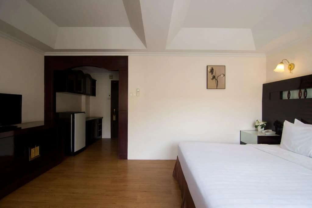 LK Mansion - photo 3
